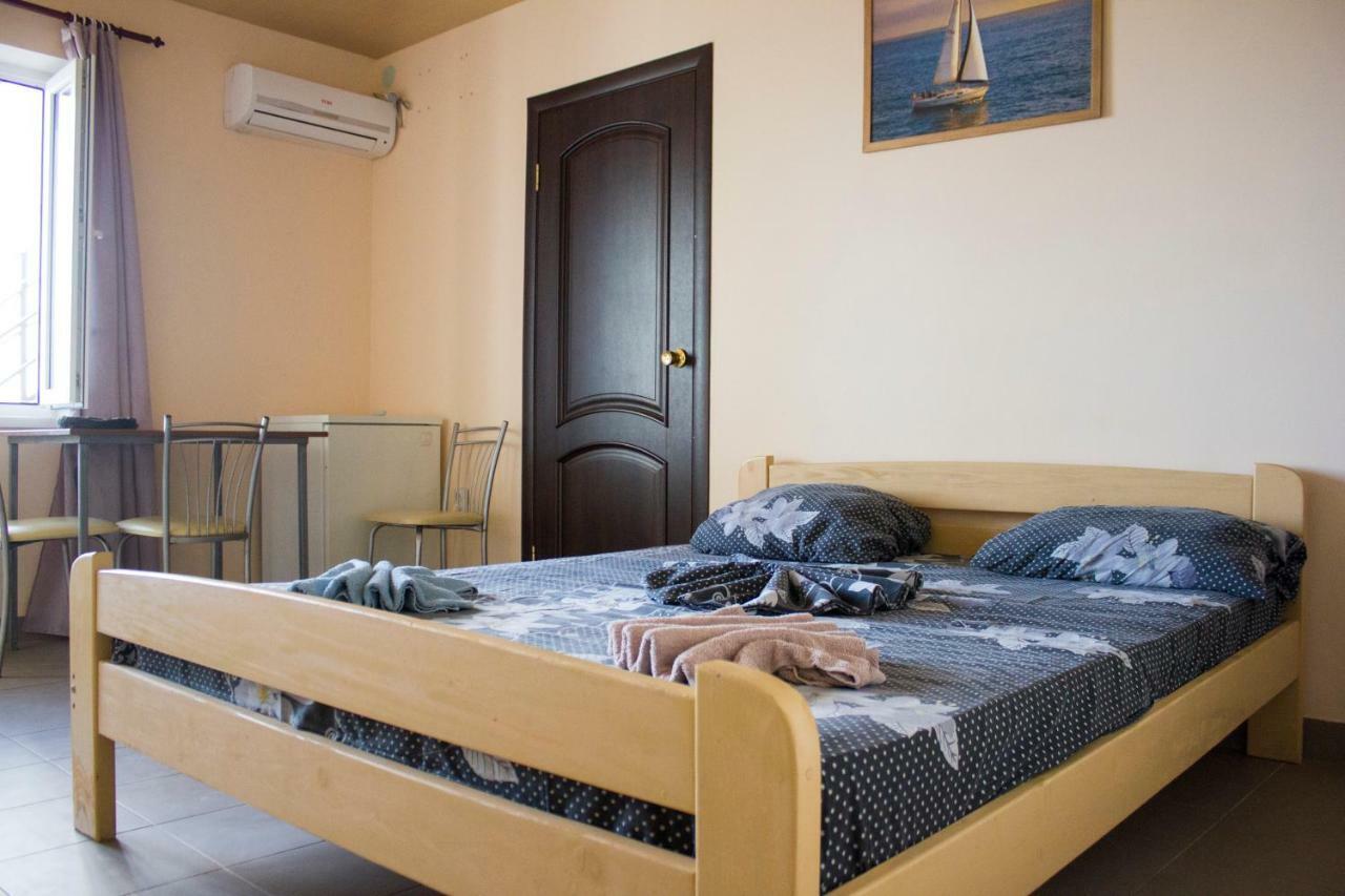 Sun Joy Hotel Sanzhiyka Dış mekan fotoğraf